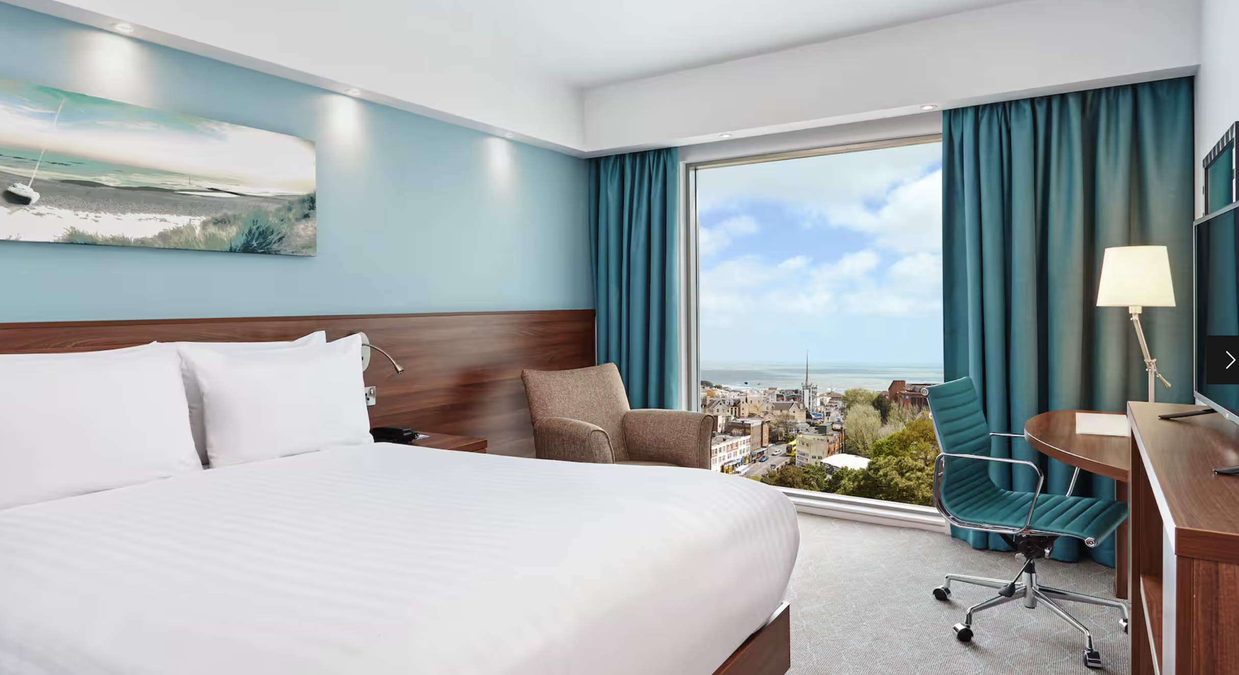 Hampton by Hilton Bournemouth room with sea view