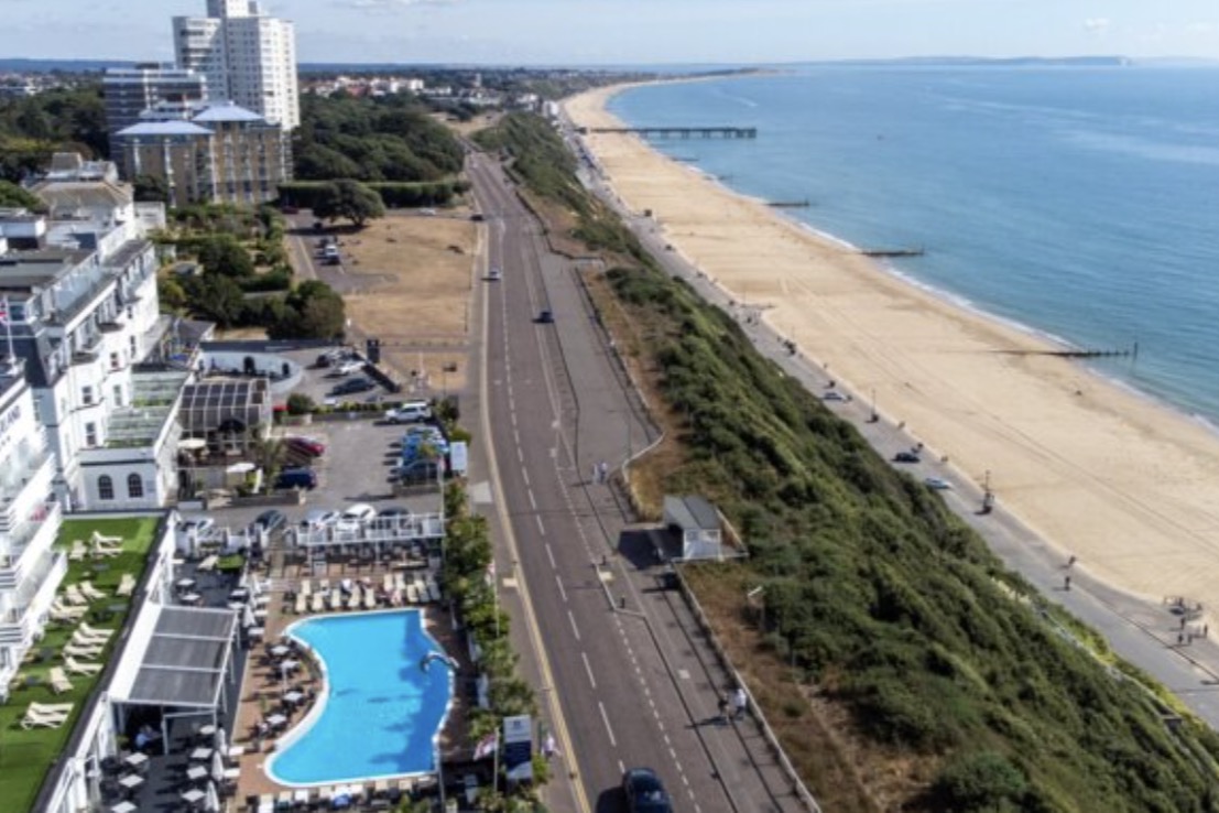 Suncliff Hotel Bournemouth seafront and outdoor pool
